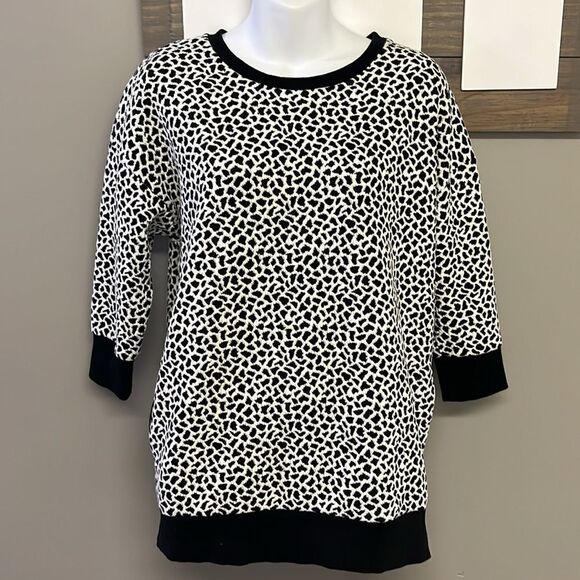 Two by Vince Camuto Abstract Black/off White Print 3/4 Sleeves w/ Pockets Top-Sm - Picture 2 of 9